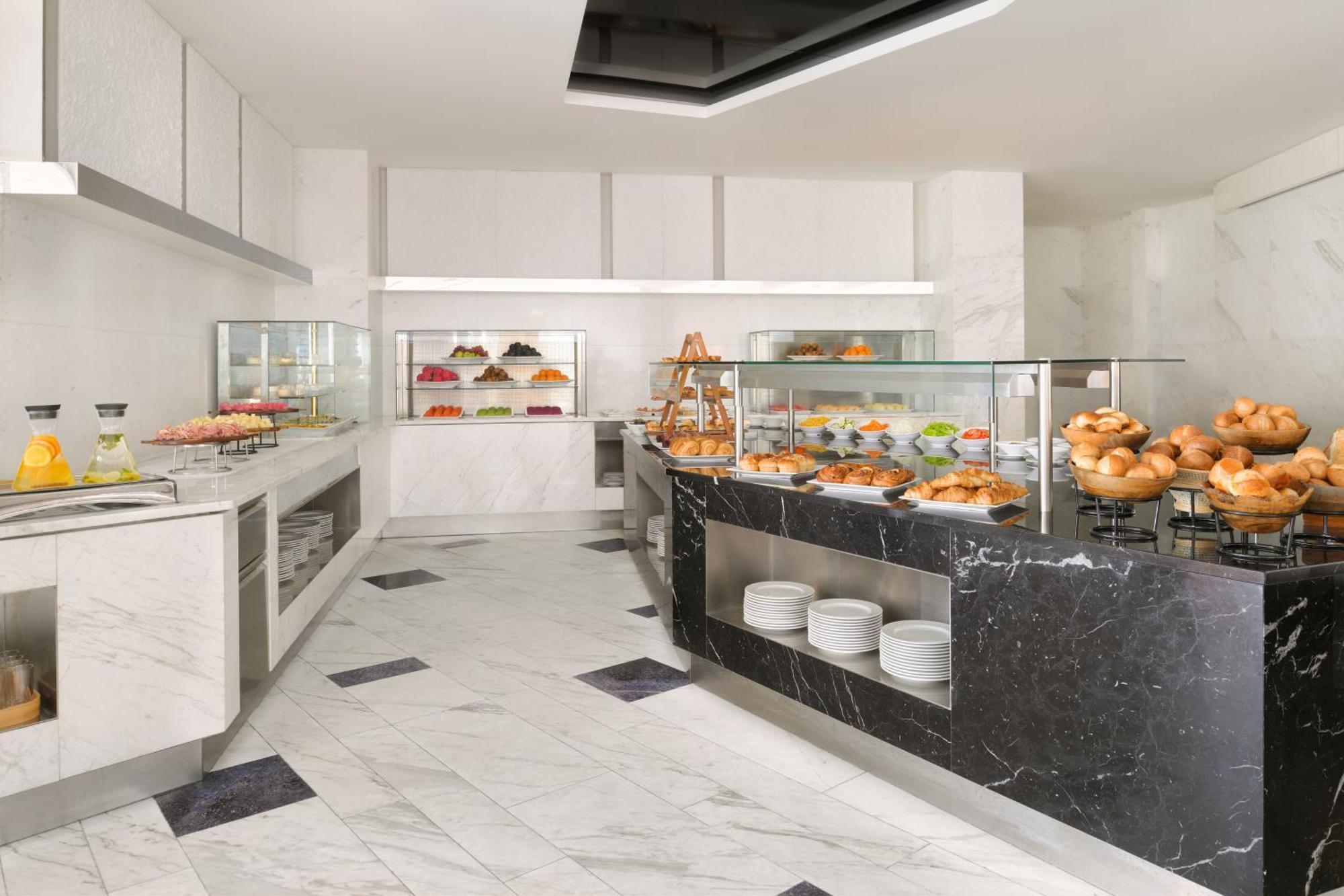 Intercontinental Luanda Miramar By Ihg Hotel Buitenkant foto