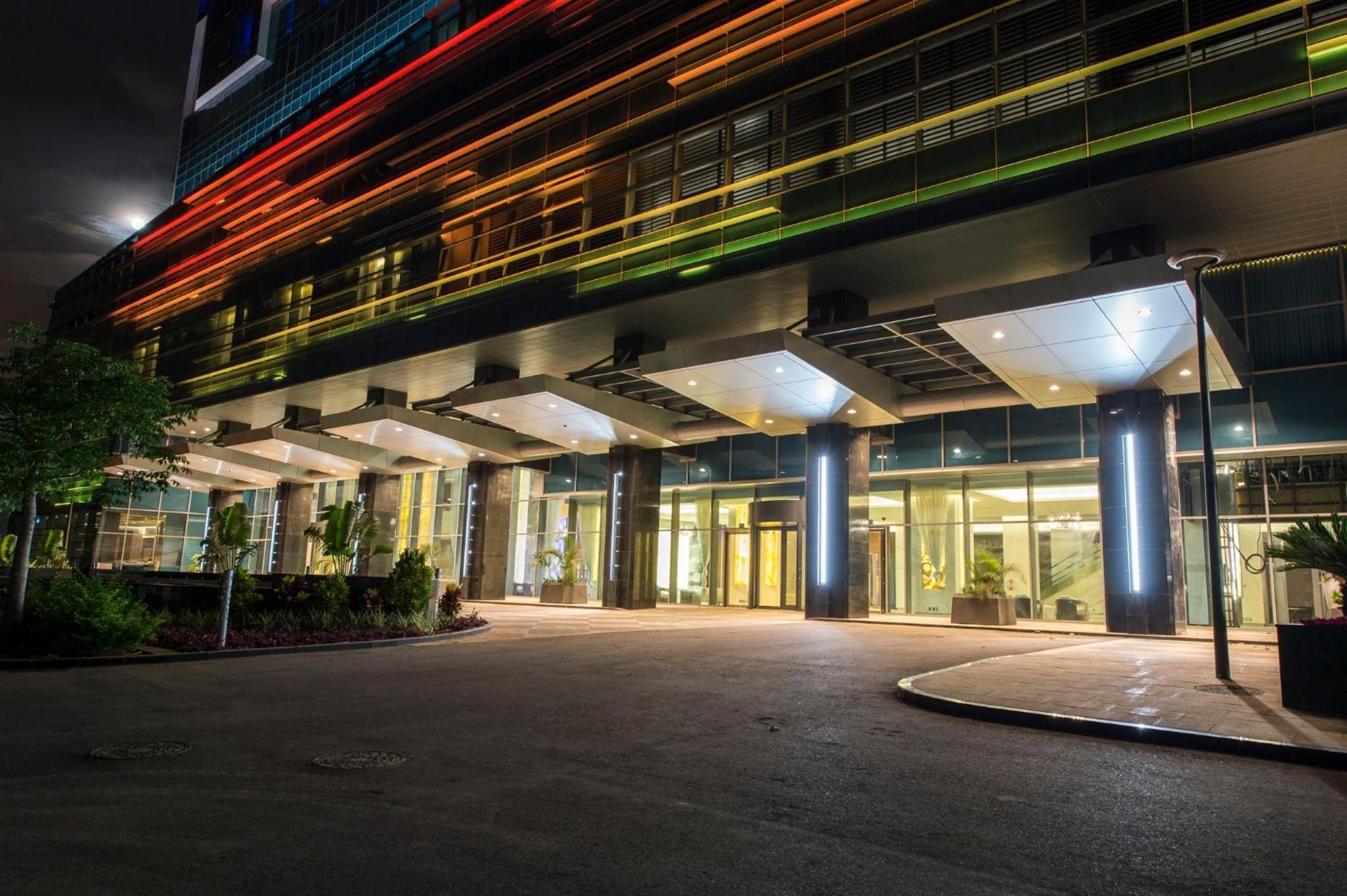 Intercontinental Luanda Miramar By Ihg Hotel Buitenkant foto